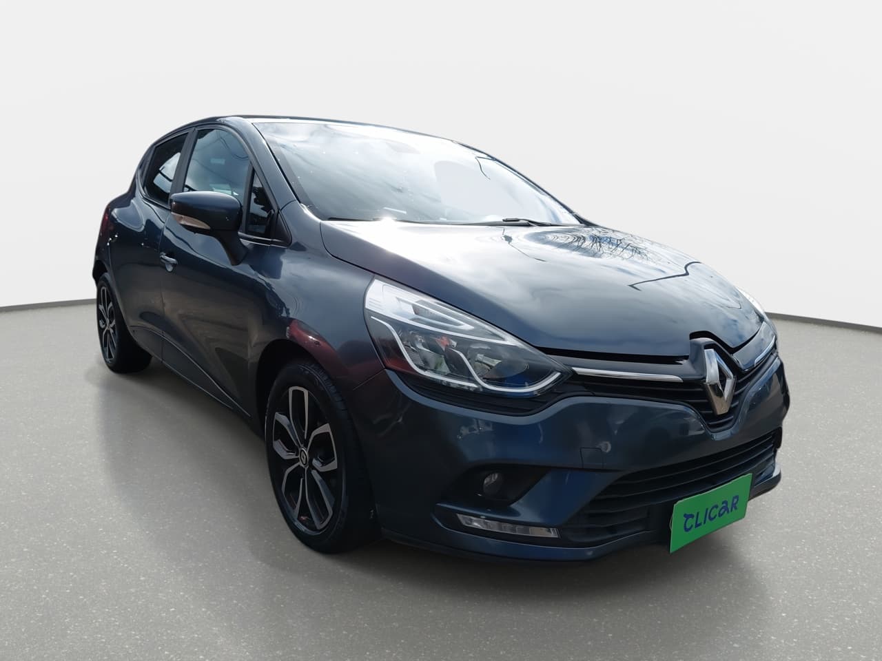 Automovil Renault Clio