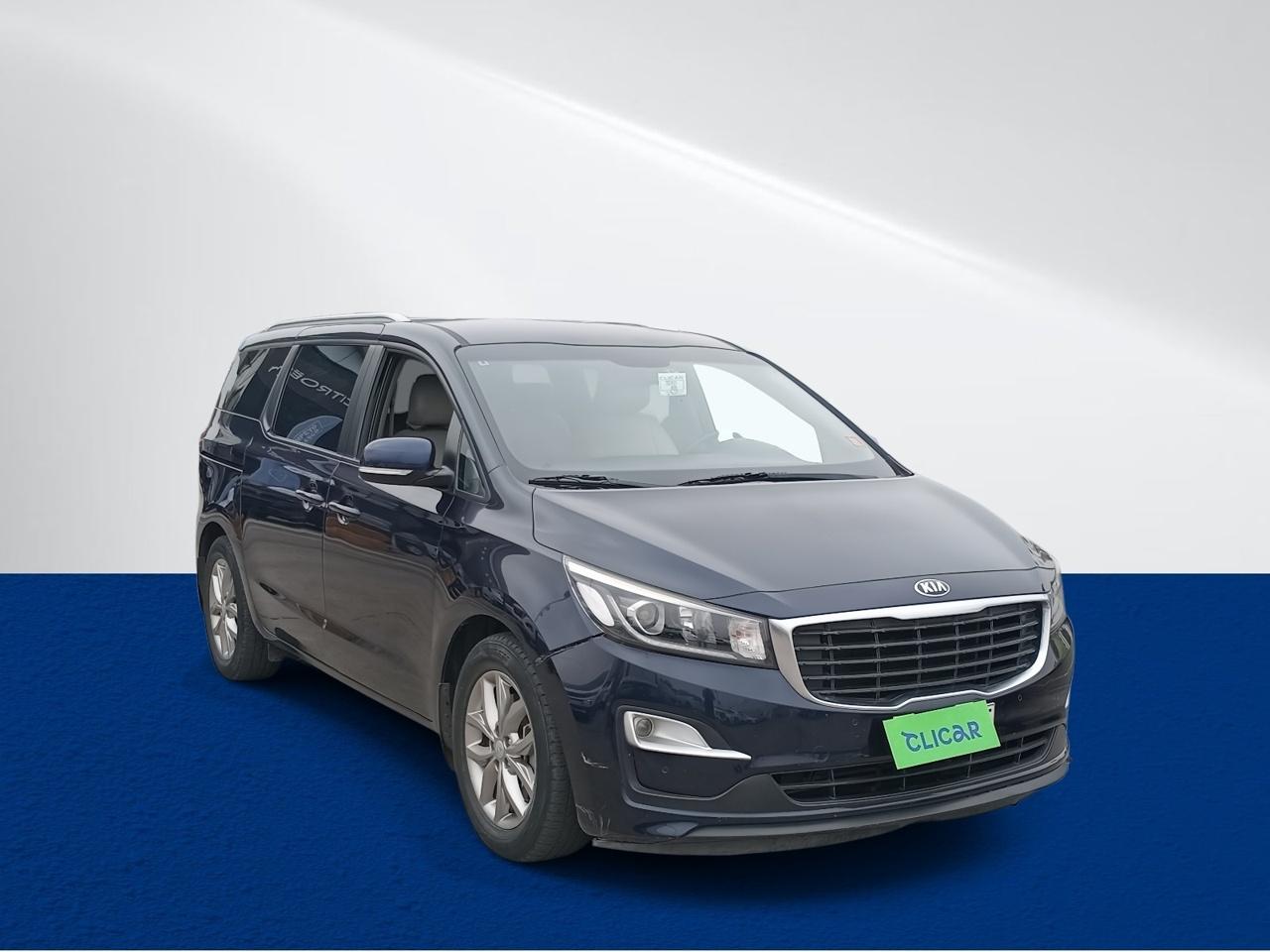 Station Wagon Kia Grand Carnival