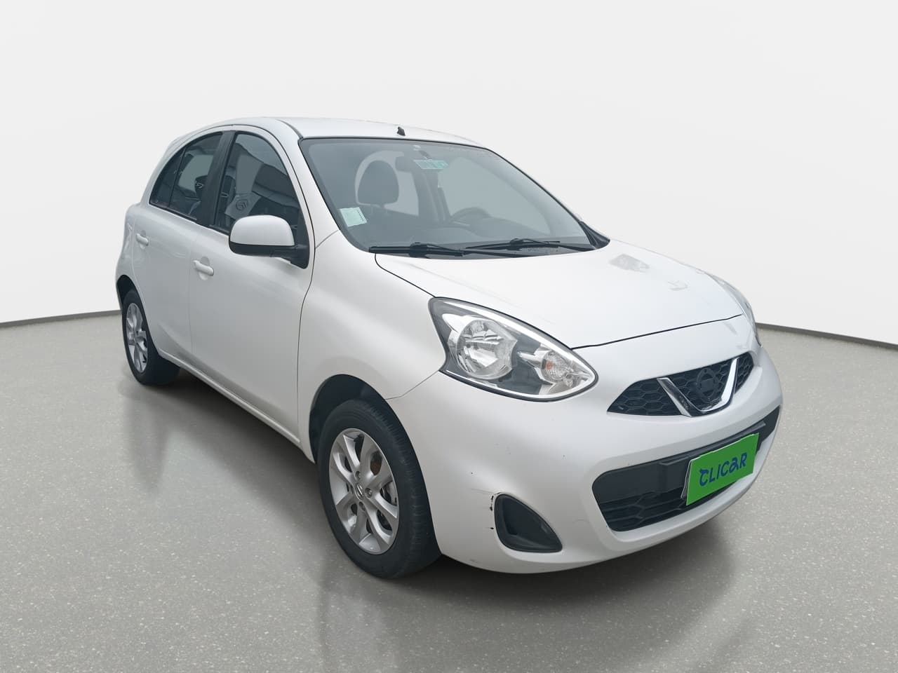 Automovil Nissan March