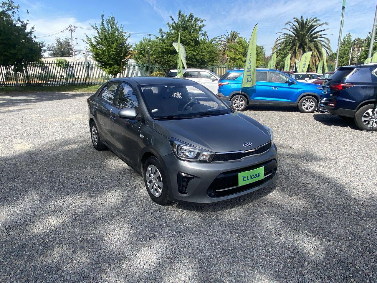 Automovil Kia Soluto