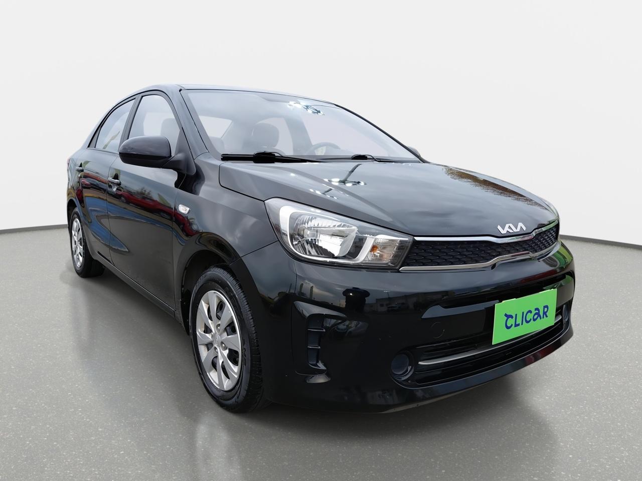 Automovil Kia Soluto