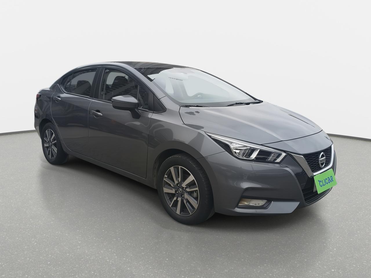 Automovil Nissan Versa