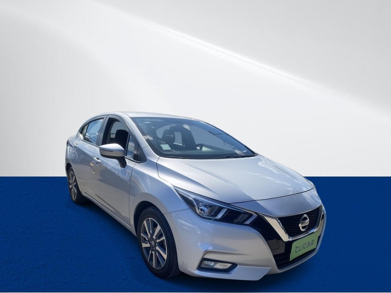 Automovil Nissan Versa