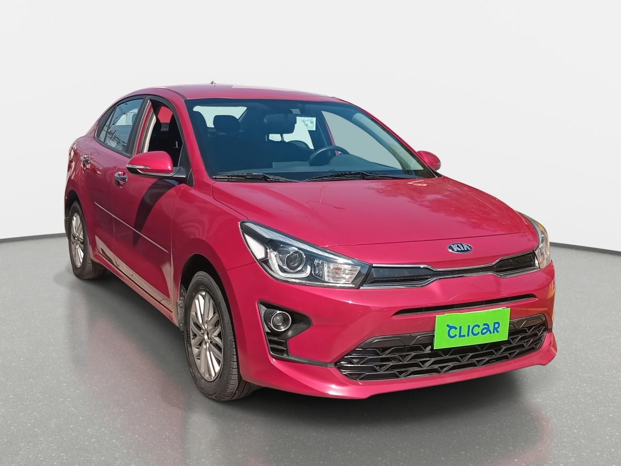 Automovil Kia Rio4