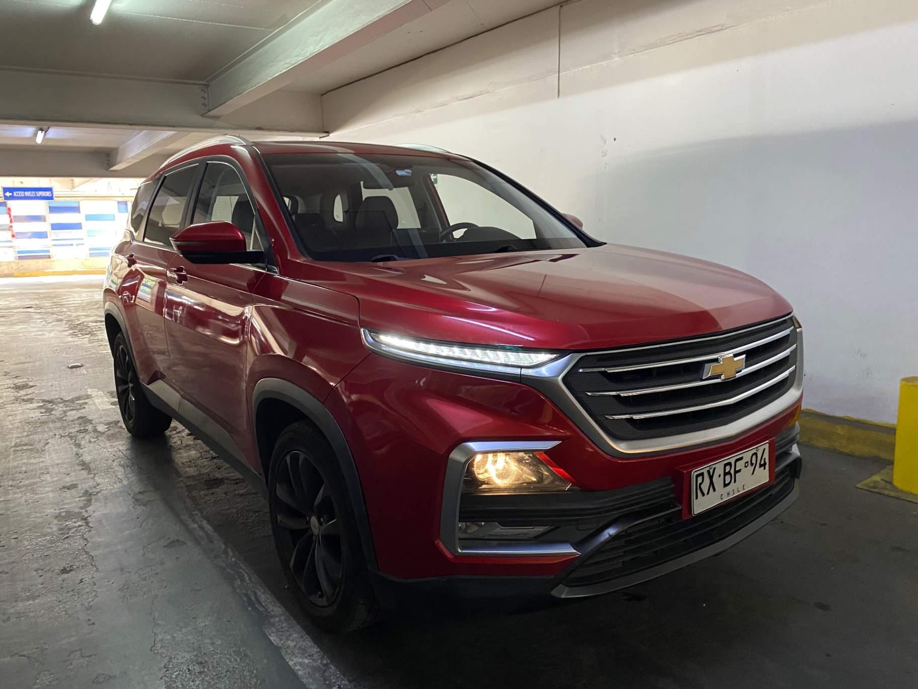 Station Wagon Chevrolet Captiva