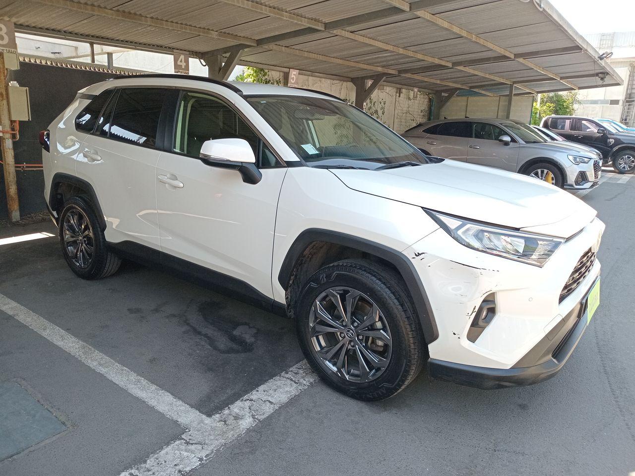 Station Wagon Toyota Rav 4