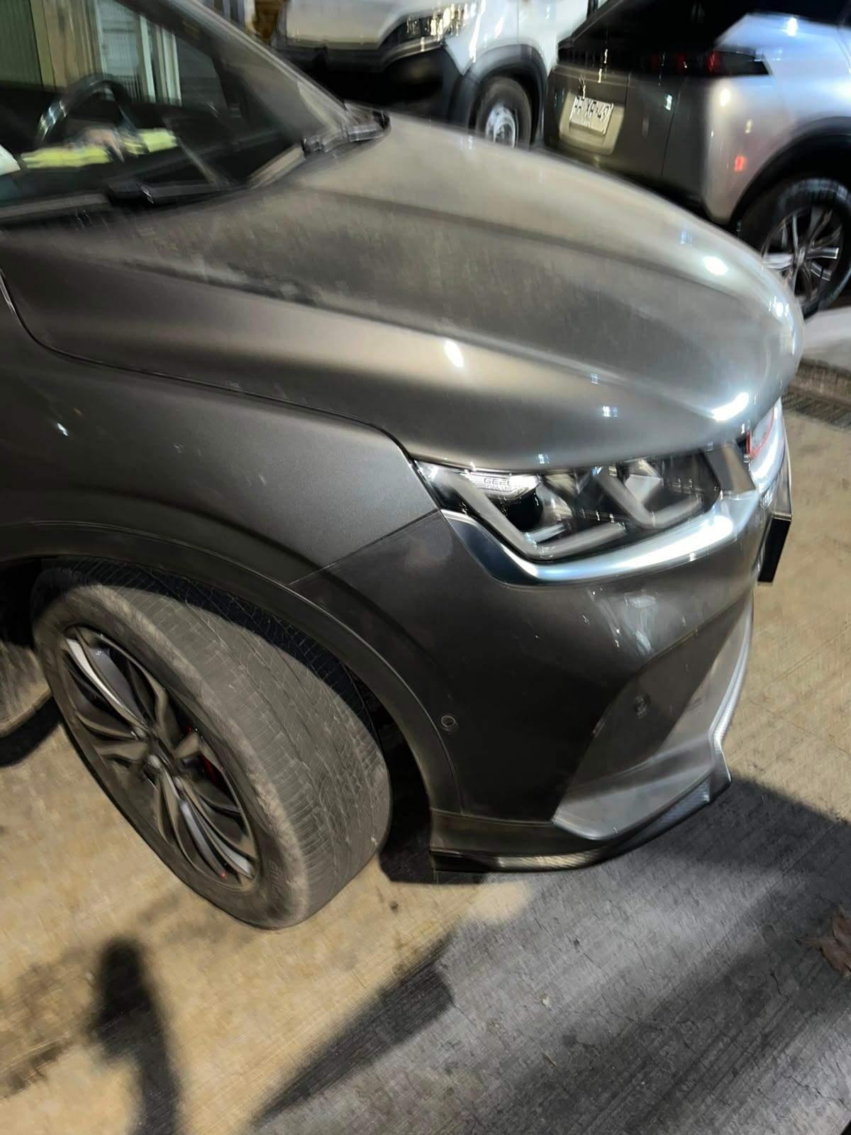 Suv Geely Coolray