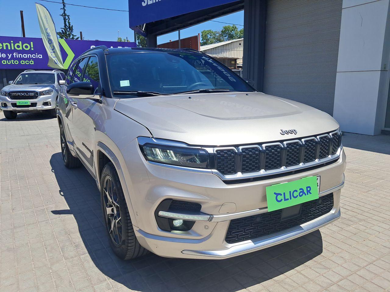 Station Wagon Jeep Commander