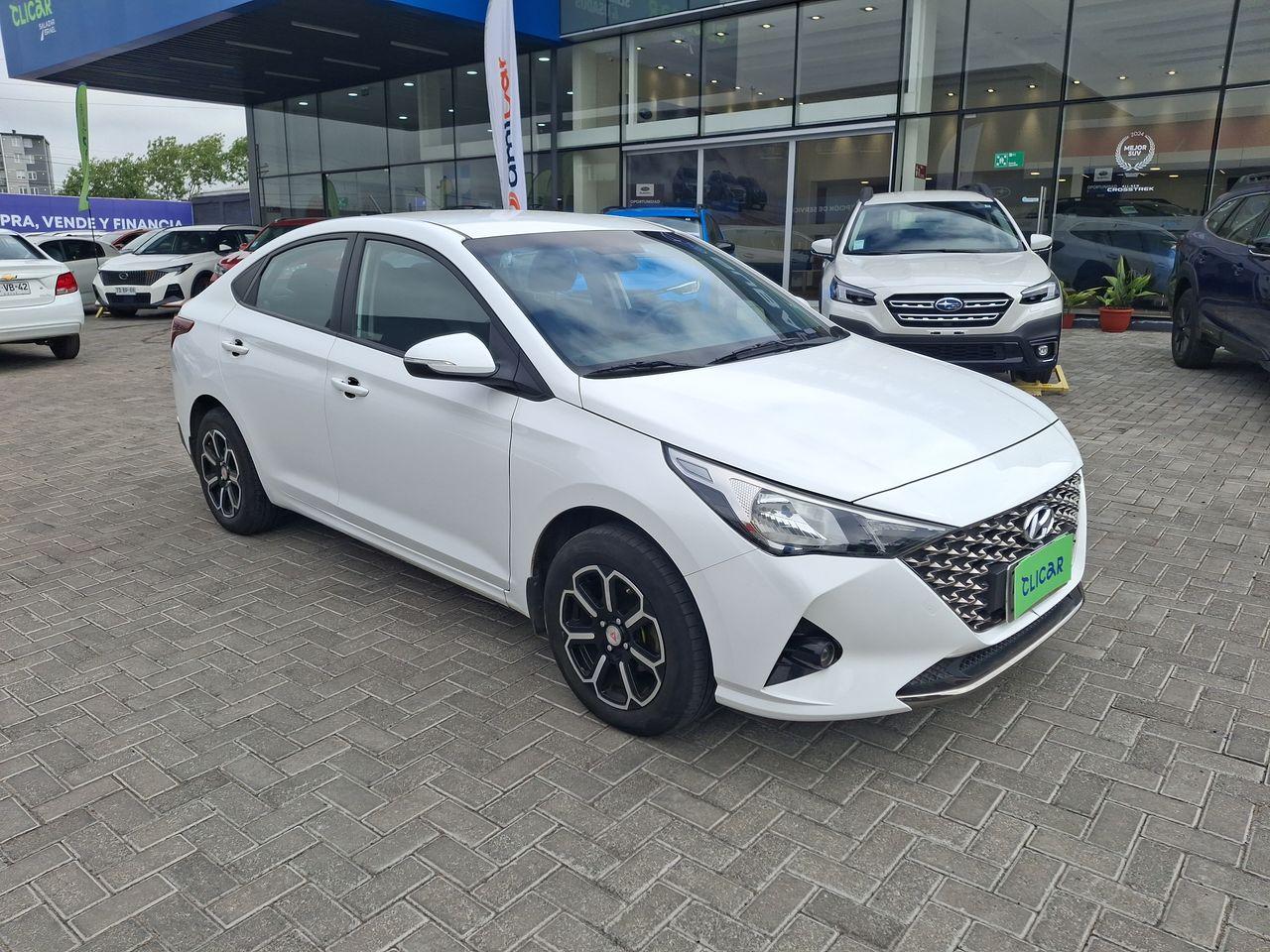 Sedan Hyundai Accent