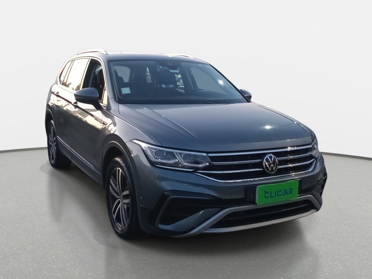 Station Wagon Volkswagen Tiguan