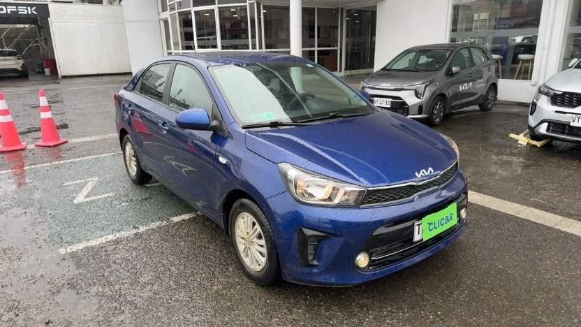 Automovil Kia Soluto