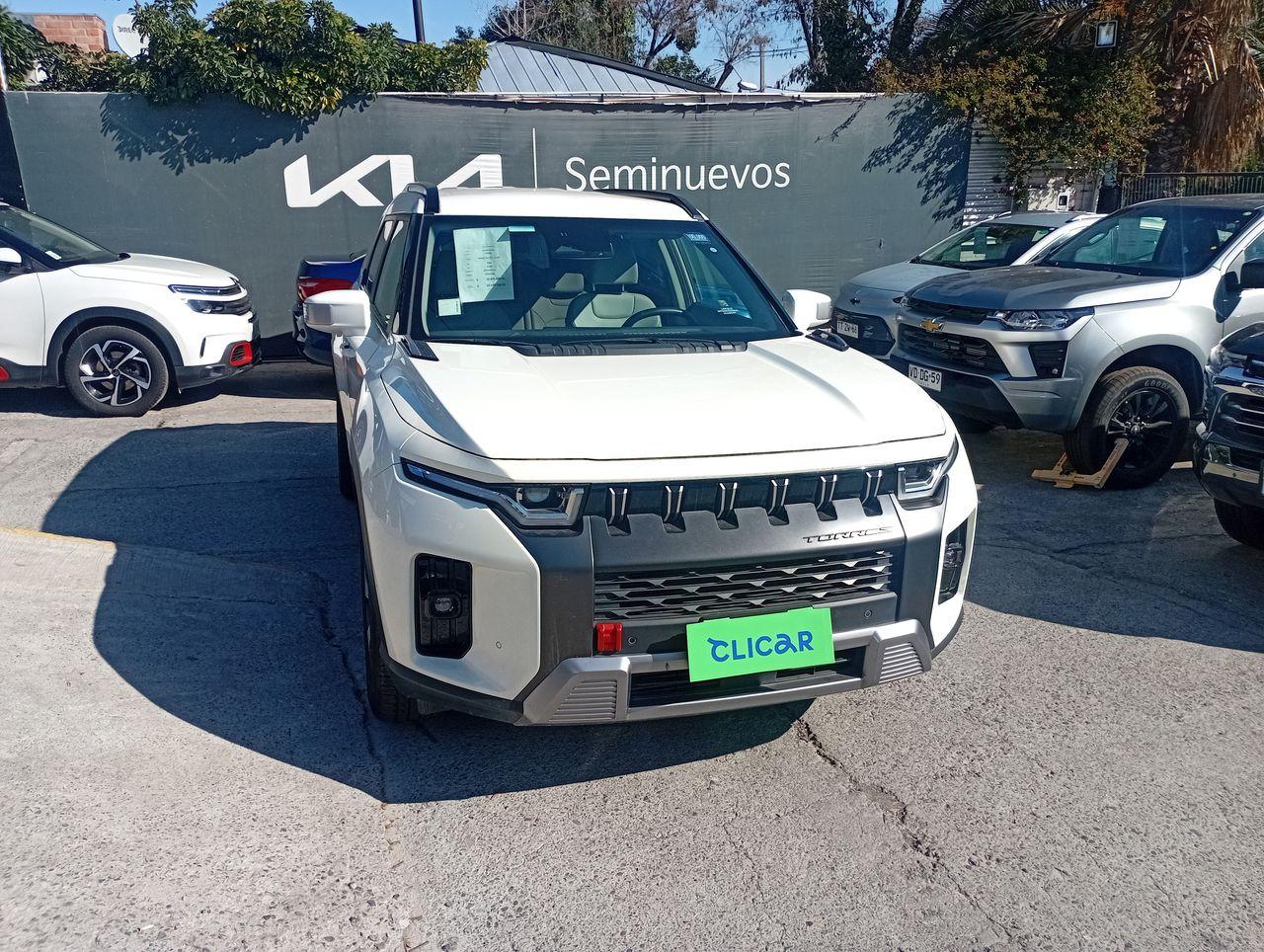 Station Wagon Ssangyong Torres