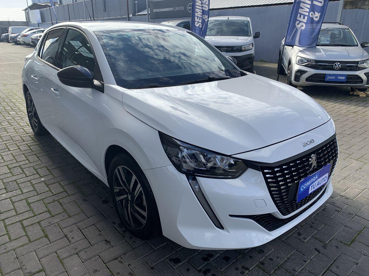 Automovil Peugeot 208