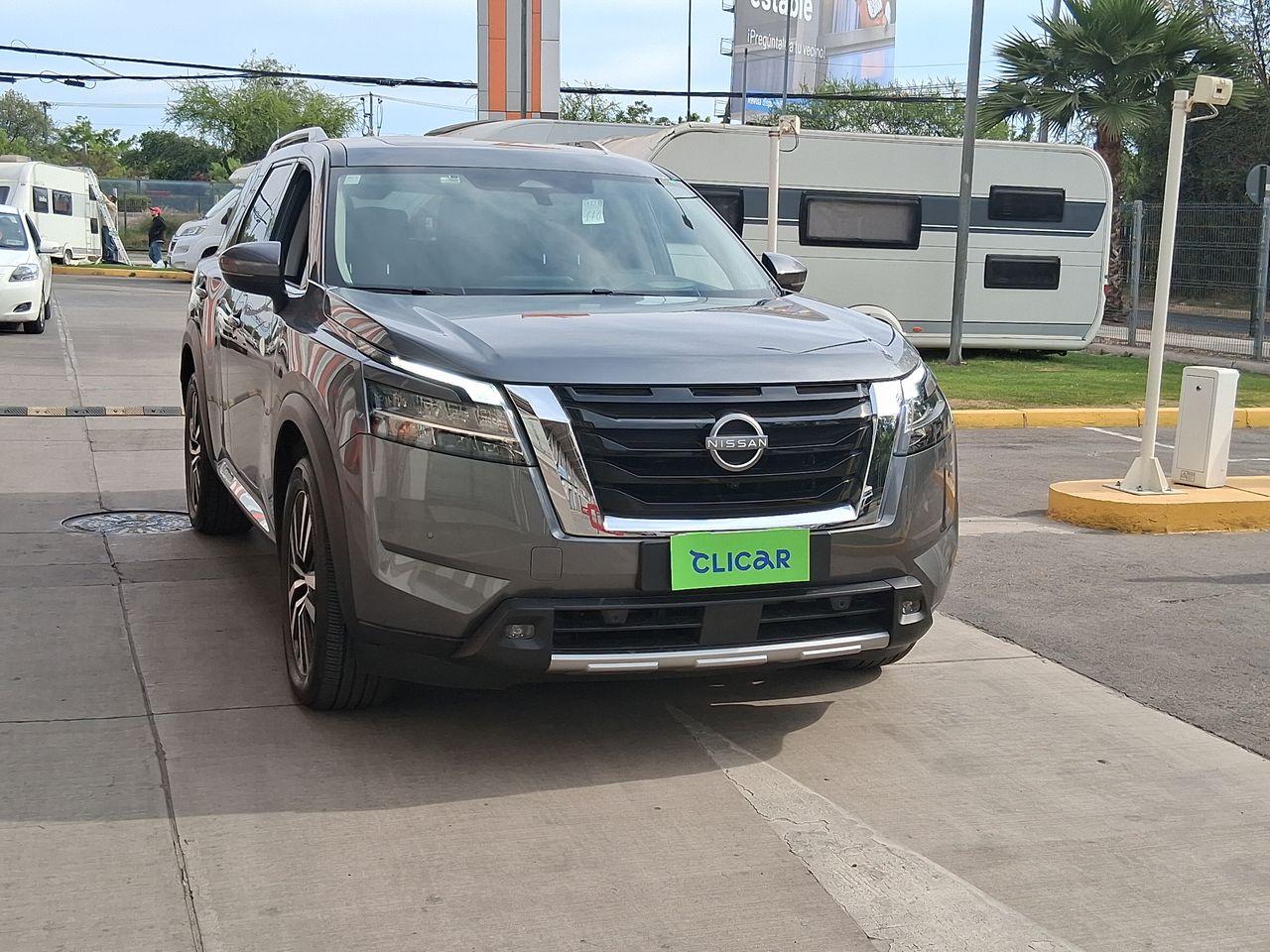 Station Wagon Nissan New Pathfinder