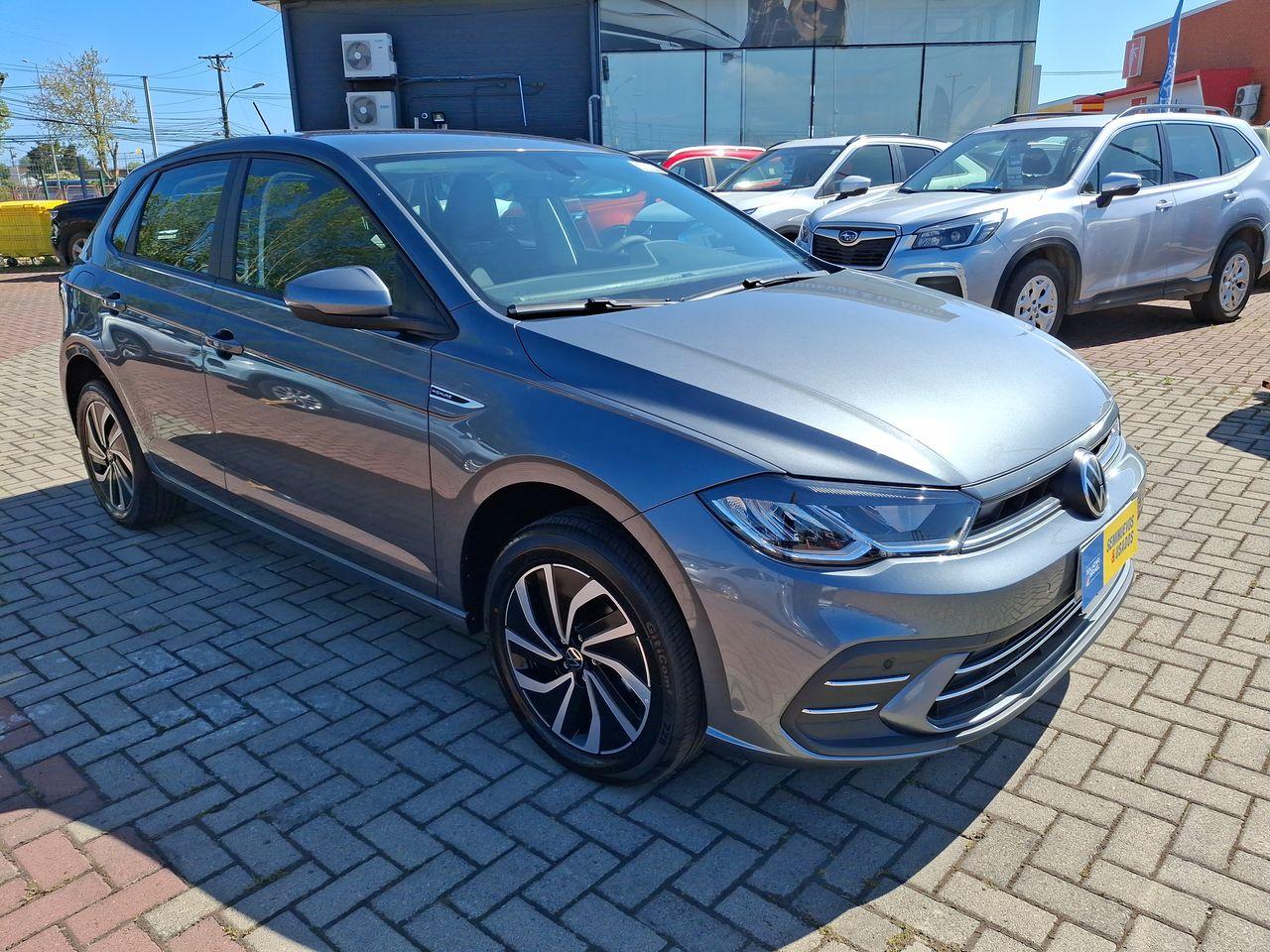 Automovil Volkswagen Polo