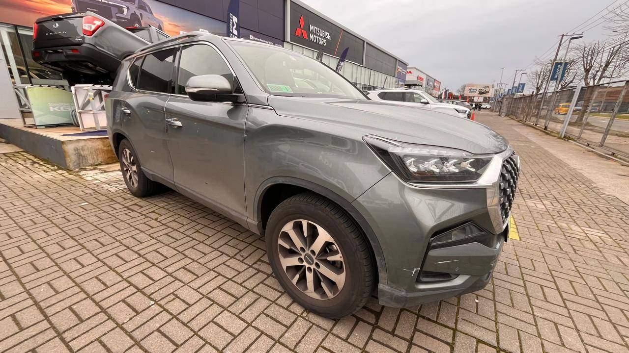 Suv Ssangyong Rexton