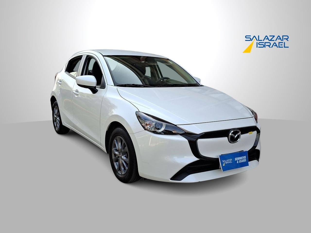 Automovil Mazda 2